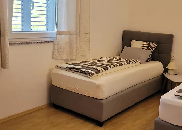 Haus Magdalena Krk Appartamento *
